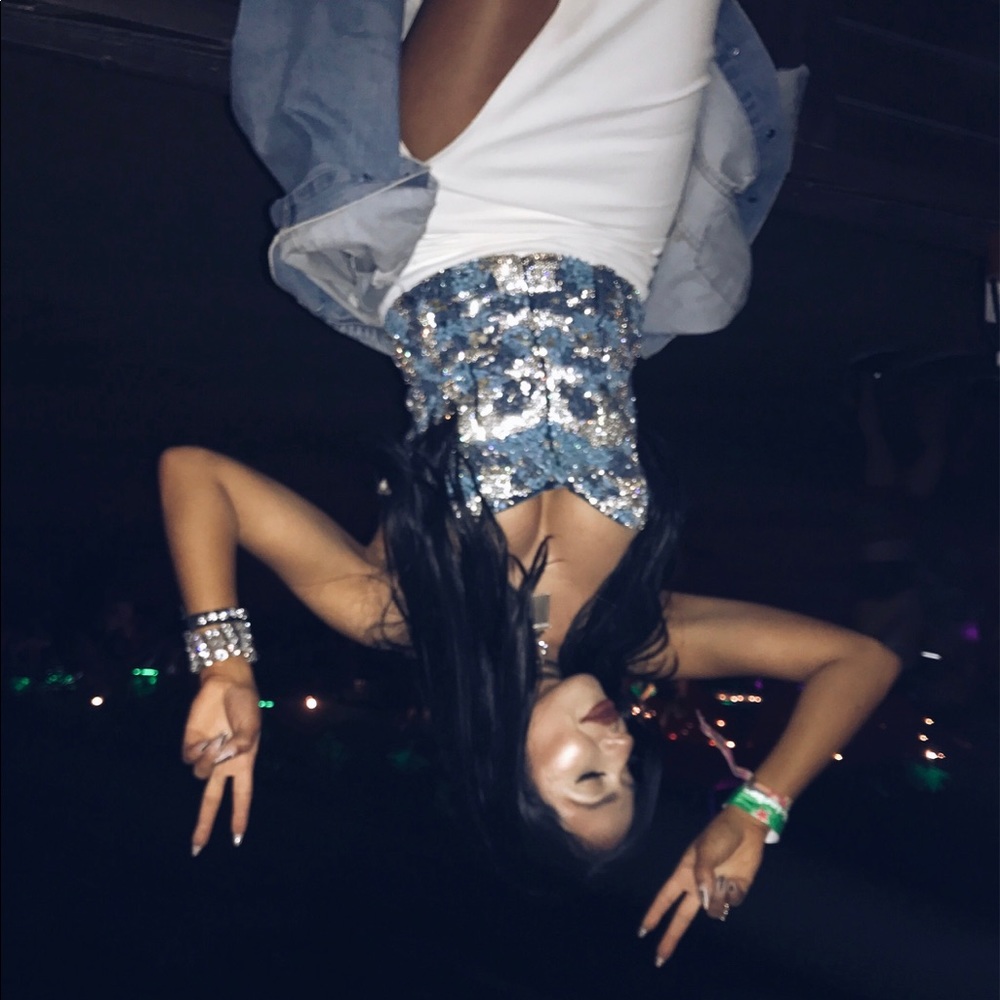 Alice + Olivia Corset - Picture 2 of 4